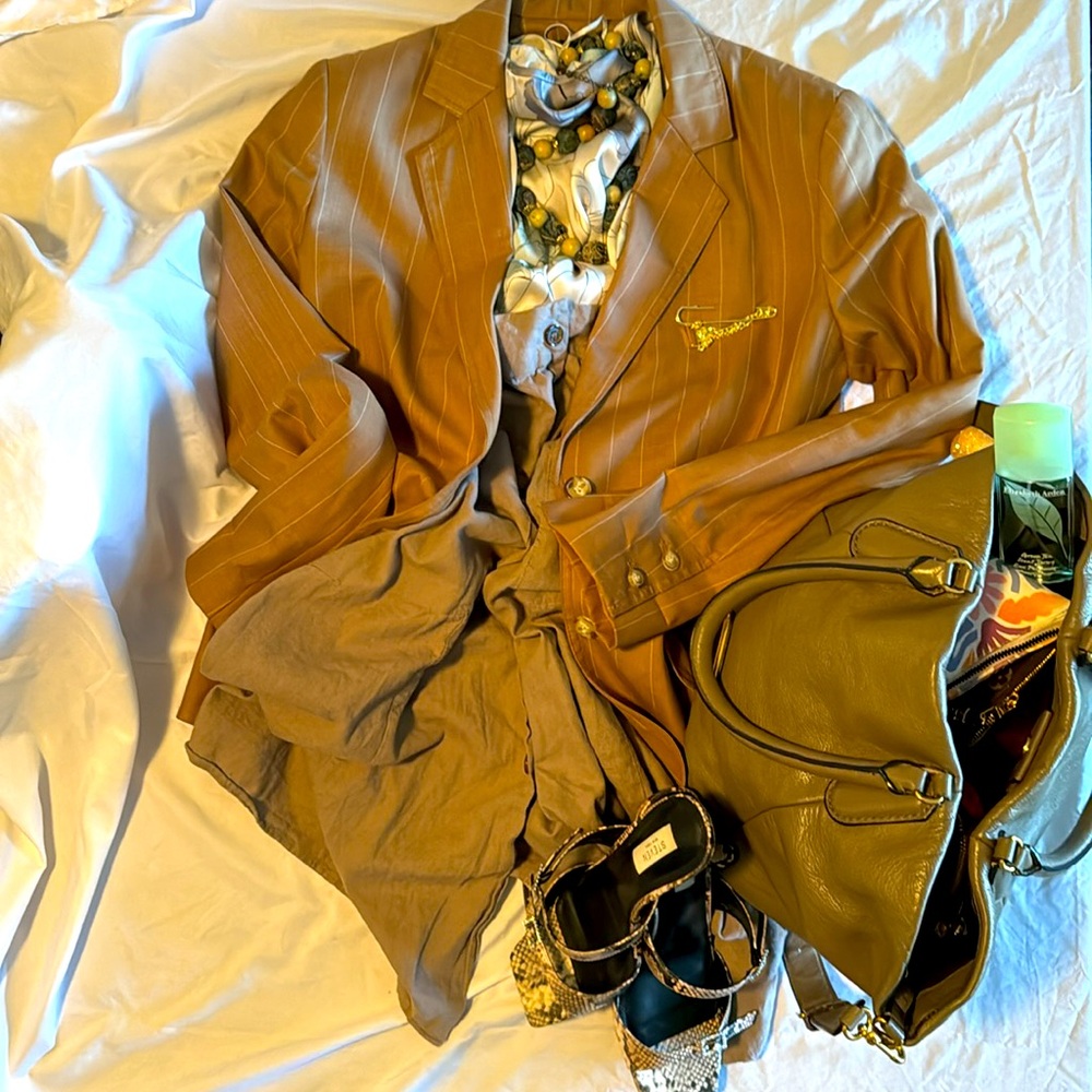 Just Living Medium Brown Skirt